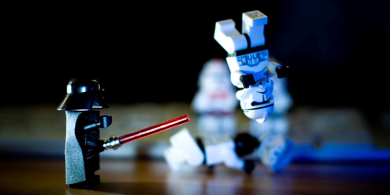 A cool shot of Star Wars LEGOs