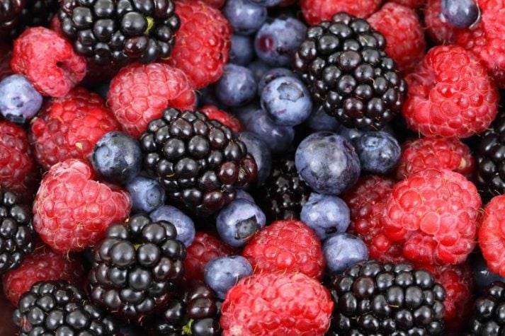 Berries are low in calories and full of vital nutrients, which make them a great addition to a healthy diet. 