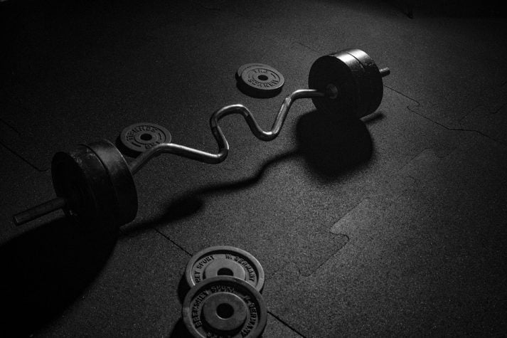 Don't use weights like these incorrectly doing your deadlift. 